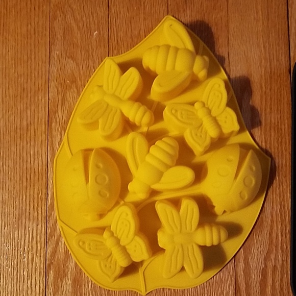 15 Pieces Cookie Silicone moulds, Cutters etc. - Picture 5 of 8